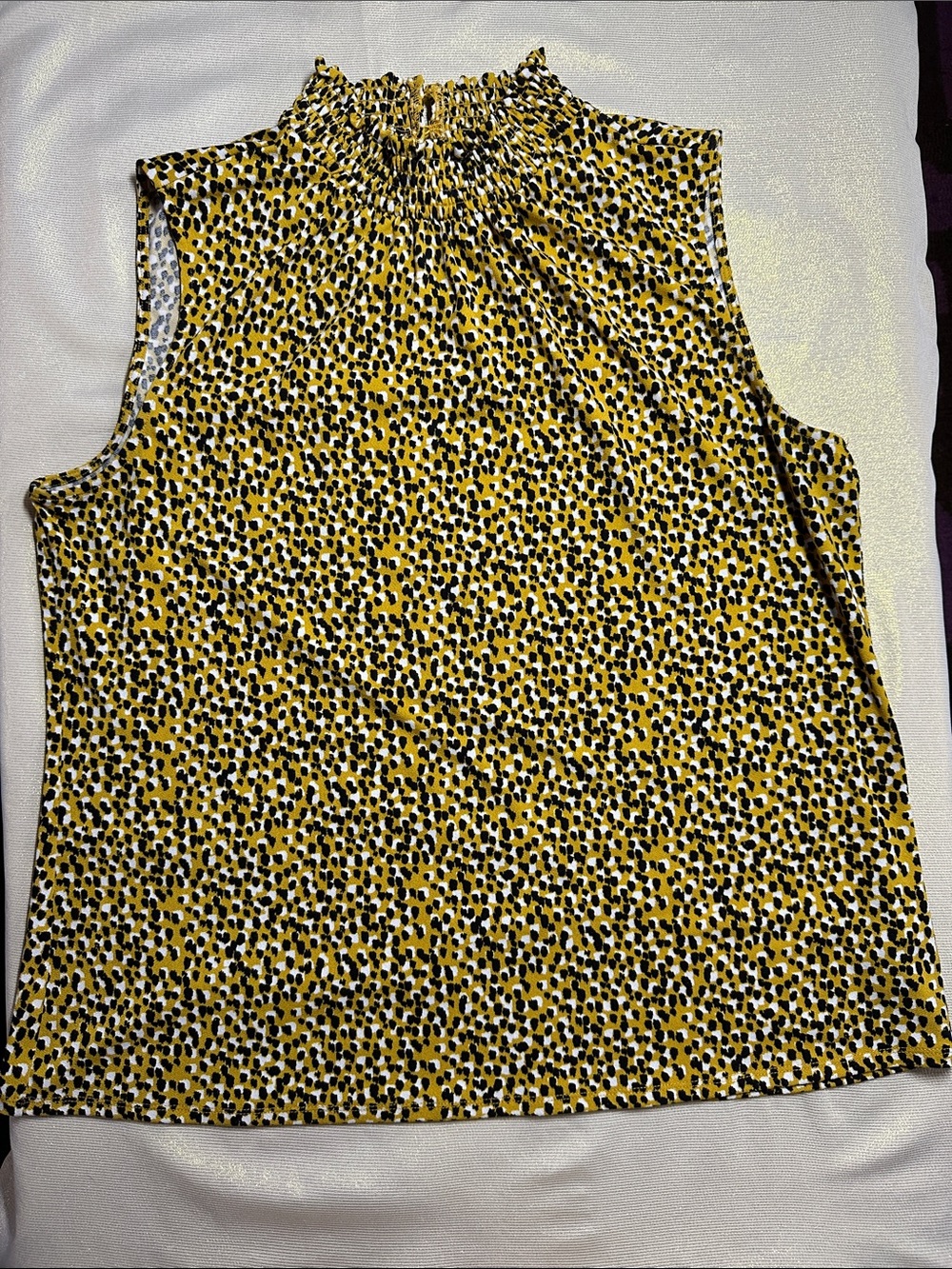Adrianna Papell Yellow and Black Smocked Neck Sleeveless Camisole